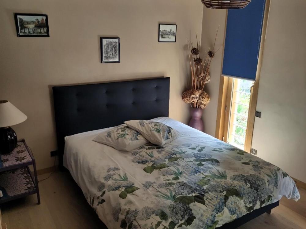 B&B Chez Frederique Et Norbert Mogneneins Zewnętrze zdjęcie